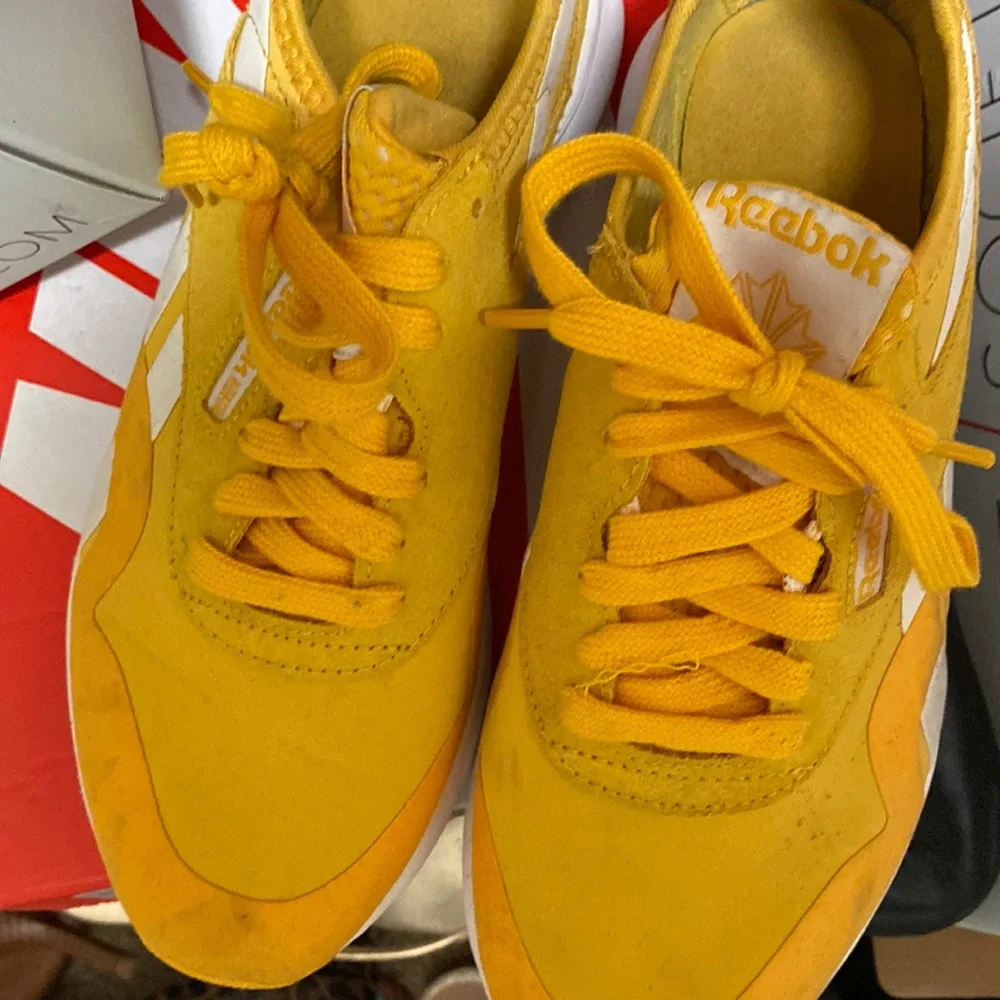 Yellow Reebok sneakers. - Picture 1 of 3